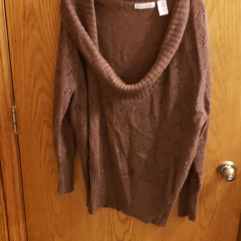 Sweater - Picture 2 of 3
